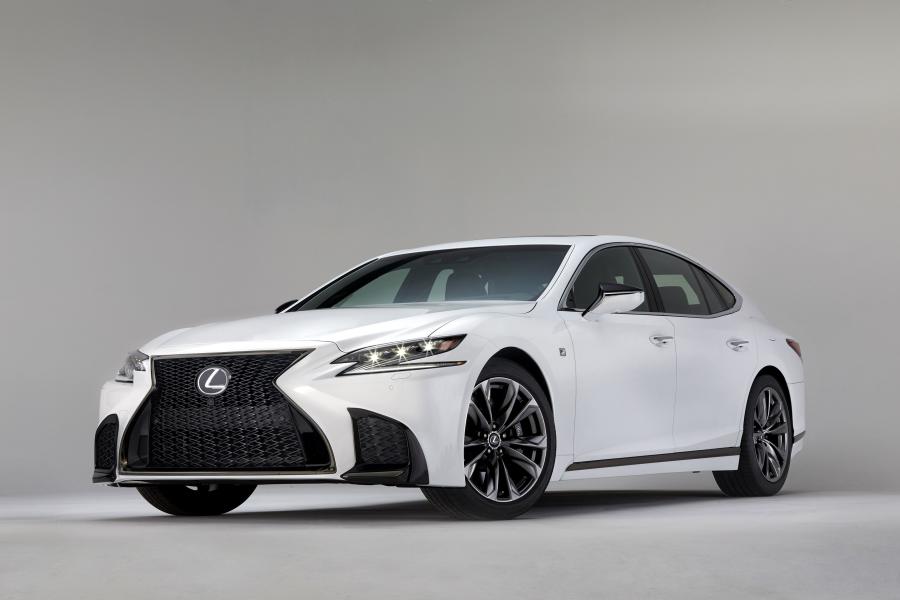  Lexus LS500 F-Sport 2017 года  (NA) (фото 9 из 66)